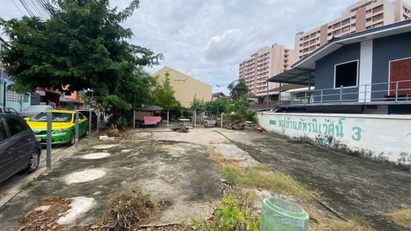 ขายด่วนที่ดินถมแล้ว 40 ตรว ติดถนนคอนกรีตสาธารณะ 2 ด้าน แปลงมุม ซ.ประชานุกูล 3 ซอย 1 บางซื่อ กรุงเทพฯ