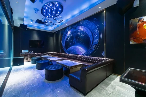 ปล่อยเช่า ผับ ไนต์คลับ (Nightclub) เซ้งอาคาร 3 ชั้น 2,100 ตรม. ทำเลใจกลางเอกมัย สามารถดำเนินธุรกิจต่อได้ทันที โทร 090-6360022