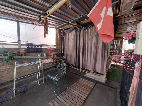 ขายอาคารในคูเมืองเชียงใหม่ 16 ตรว 5.5 ล้าน อาคาร2ชั้น มีดาดฟ้า พื้นที่ในอาคารโล่ง พร้อมดำเนินกิจการ ถนนหน้าที่ดินเป็นลาดยางรถสวนทางได้ สนใจติดต่อ คุณบุ๋ม โทร/id line 0903179683