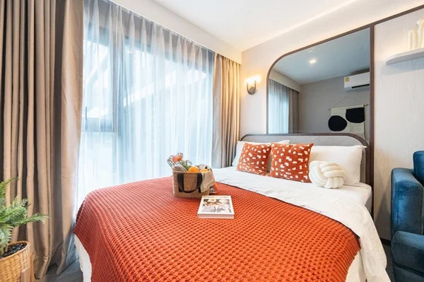 The Strand Indeed Condo คอนโดพร้อมอยู่ วิวทะเลศรีราชา ห้องแต่งครบ พร้อมเฟอร์นิเจอร์ โทร 065-5639565