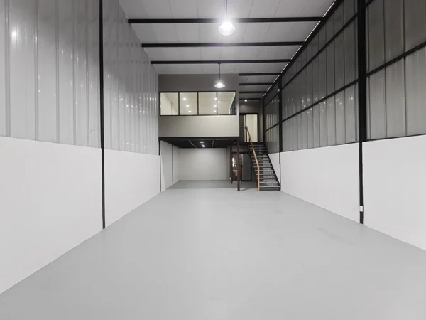 BIZSPACE | ให้เช่าพื้นที่ธุรกิจ พร้อมสำนักงานให้เช่า ทำเลศักยภาพ บนถนนประดิษฐ์มนูธรรม โทร 098-7686969