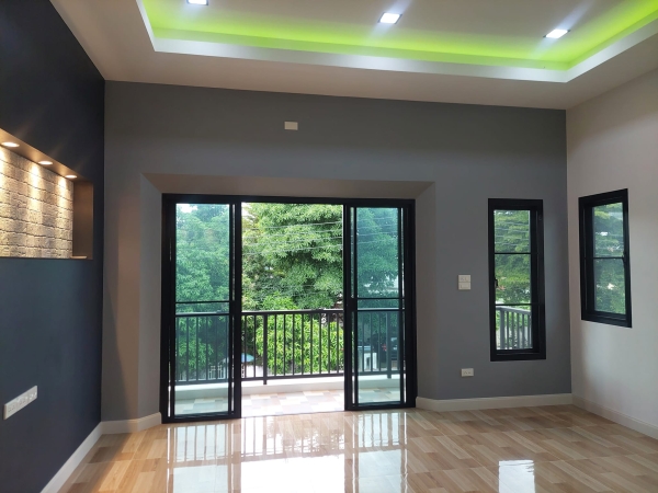 ขายด่วน บ้าน2ชั้นแม่เหียะ  ราคา 3.89 ล้าน พื้นที่ 50 ตรว ต่อรองได้)บ้านสร้างใหม่