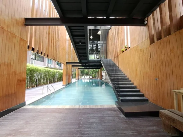 ให้เช่าบ้านใหม่ทั้งหลัง 3 ชั้น ครึ่งสไตล์ Loft Modern เพดานสูง พร้อมเฟอร์ 3 นอน 3 น้ำ บนถนนแจ้งวัฒนะ ใกล้รร. นานาชาติ ใกล้บีทีเอส สามัคคี สายชมพู A Spacious, Fully Furnished Townhome at Huas Niche for RENT on a golden location in CHAENGWATTANA district!!