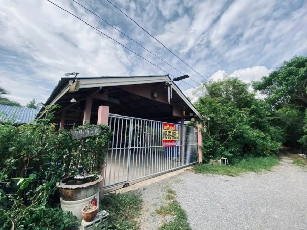 ขายถูกที่ดิน 410 ตรว แถมบ้านสวนฟรี ติดถนนสาธารณะ โครงการสวนเกษตรนนทบุรี ต.ราษฎร์นิยม อ.ไทรน้อย จ.นนทบุรี