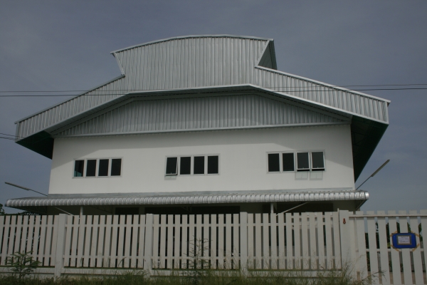 ขายที่ดินและสิ่งปลูกสร้างคลังสินค้า ห่างถนนใหญ่ 100 เมตร อ.พิมาย โคราช