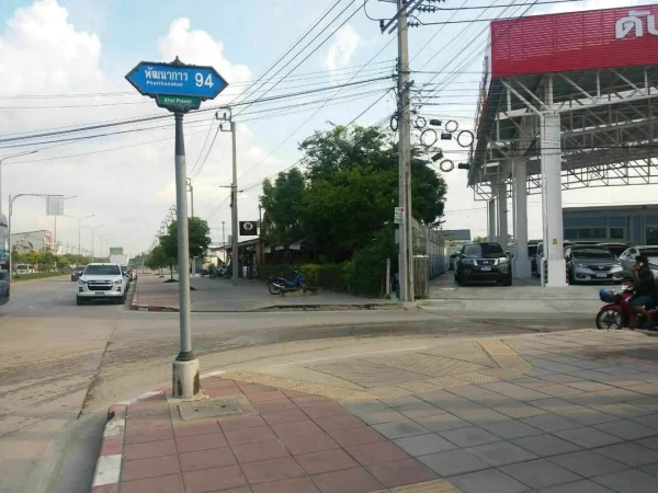 ขายด่วนที่ดินใกล้ชีคอนสแควร์ 462 ตารางวา) (ติดถนนคอนกรีตสาธารณะ แปลงมุม ถนนพัฒนาการตัดใหม่ ซอย 94 ประเวศ กรุงเทพฯ
