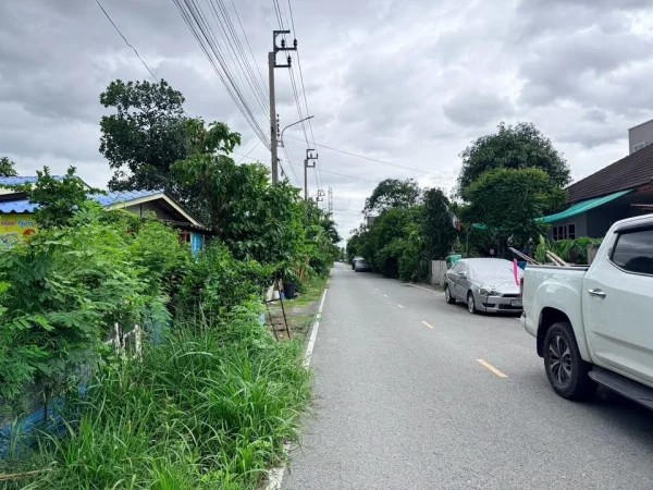 ขายด่วนที่ดิน 45 ตรว ติดถนนสาธารณะ ถมแล้ว ถ.เลียบคลองนายหลีก บางบัวทอง นนทบุรี