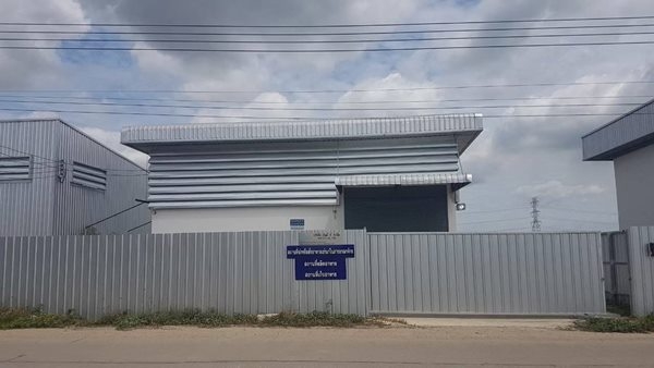 ให้เช่า โรงงาน ผลิตอาหาร อ.ลาดหลุมแก้ว จ.ปทุมธานี เฉพาะตัวอาคาร พื้นที่ใช้สอย ชั้นล่าง 100 ตารางเมตร  ชั้นลอย 64 ตารางเมตร