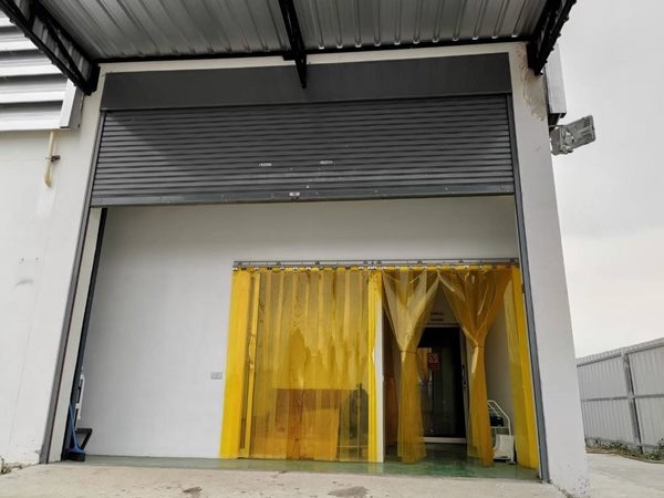 ให้เช่า โรงงาน ผลิตอาหาร อ.ลาดหลุมแก้ว จ.ปทุมธานี เฉพาะตัวอาคาร พื้นที่ใช้สอย ชั้นล่าง 100 ตารางเมตร  ชั้นลอย 64 ตารางเมตร