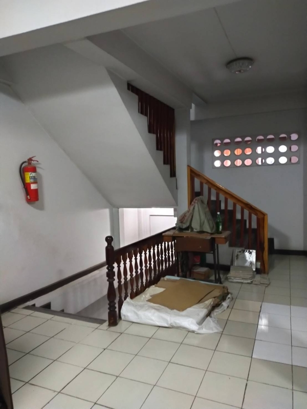 ตึกแถว3ชั้นครึ่งมีดาดฟ้า34ตรว25ล้าน