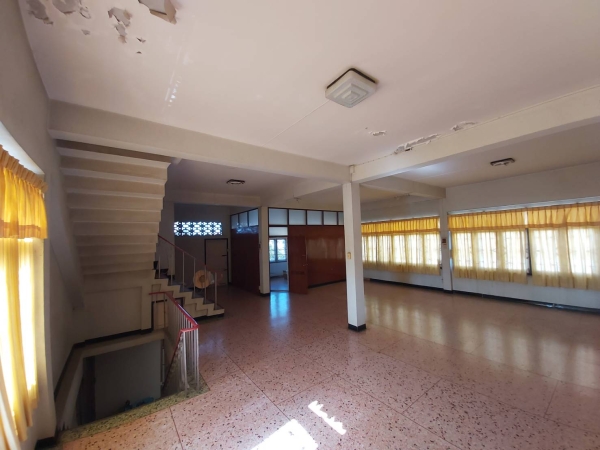 ขายบ้าน 4 ชั้น 5 ห้องนอน 4 ห้องน้ำ 5 ที่จอดรถ เมืองพนัสนิคม จ.ชลบุรี